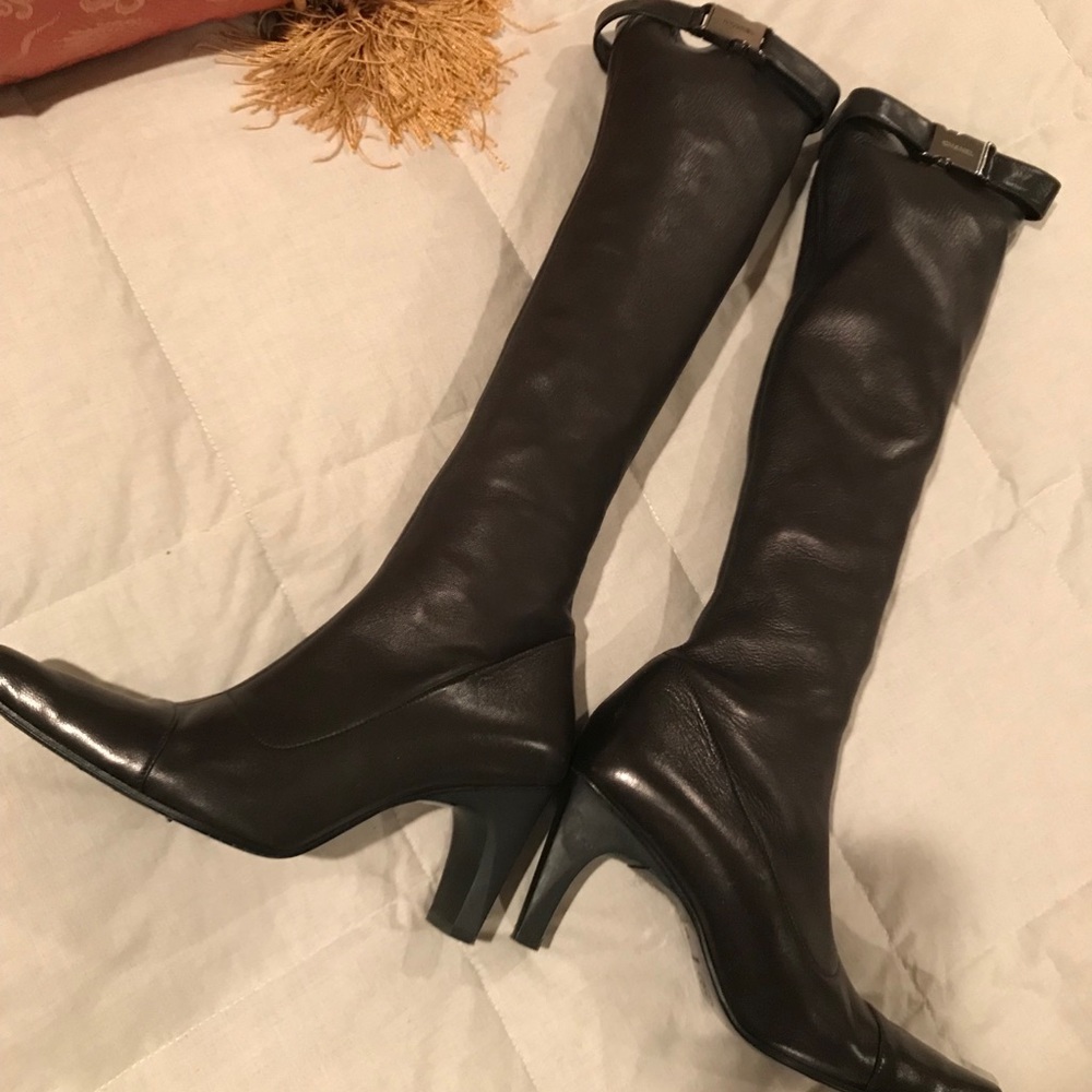 chanel boots